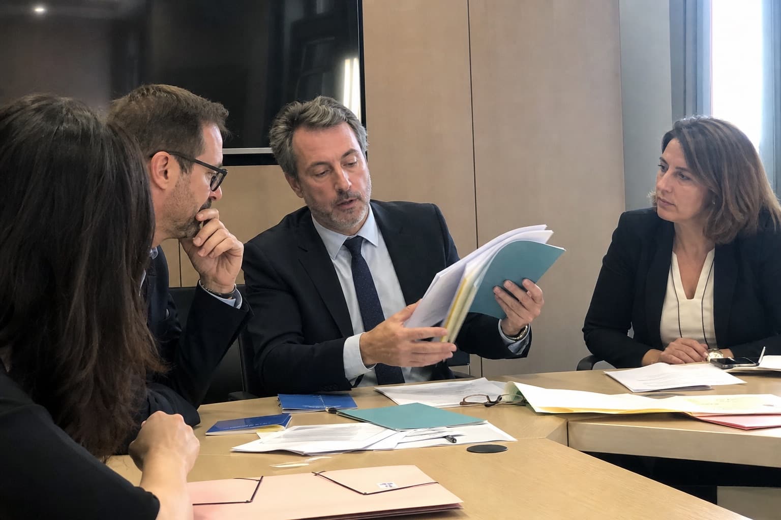 Un centre communal d'action sociale (CCAS)